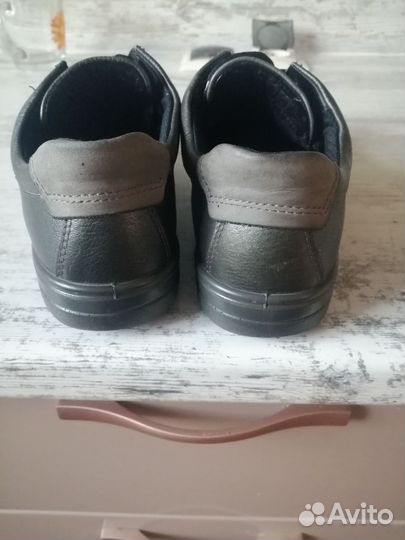 Кеды женские натуральная кожа. ecco37размер