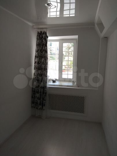 4-к. квартира, 70,8 м², 1/4 эт.