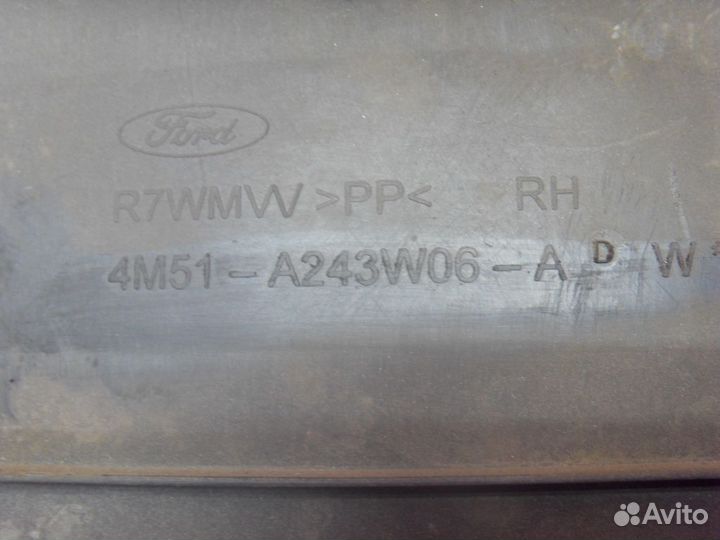 Обшивка стойки средней 1337944 Ford Focus 2 (CB4)