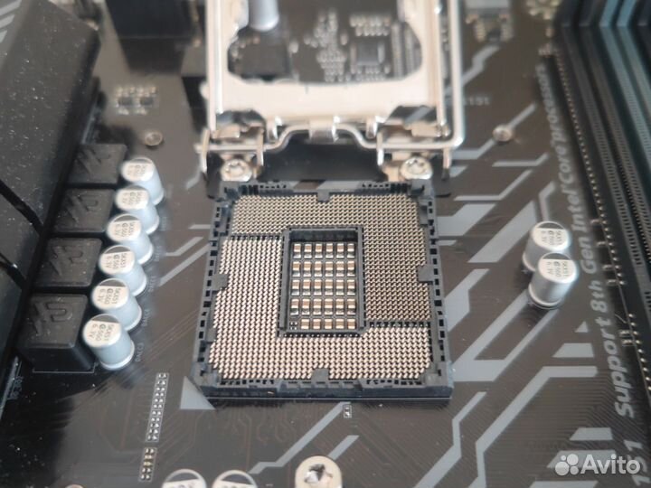 Материнская плата Gigabyte