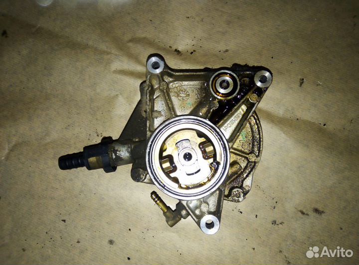 Вакуумный насос Порш каен 957 4.8