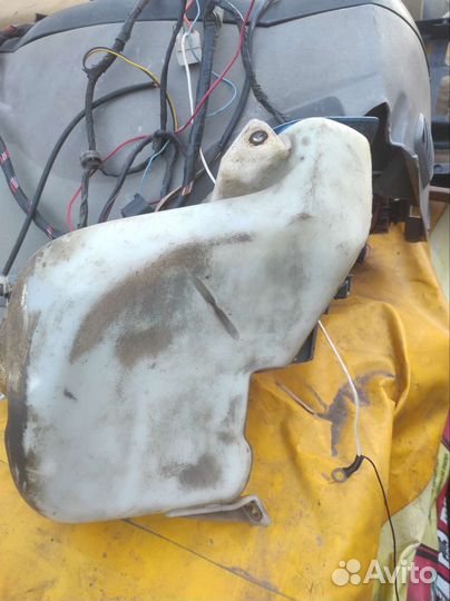 Бачок омывателя Ауди а6с5