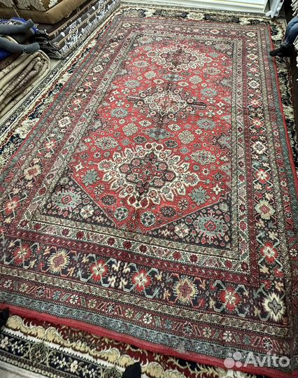 Ковер шерстяной