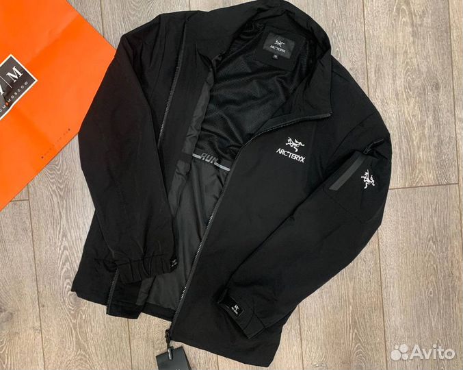 Ветровка arcteryx черная