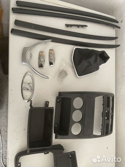 Консоль центральная на priora