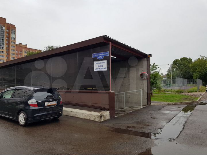 Машиноместо, 14 м²