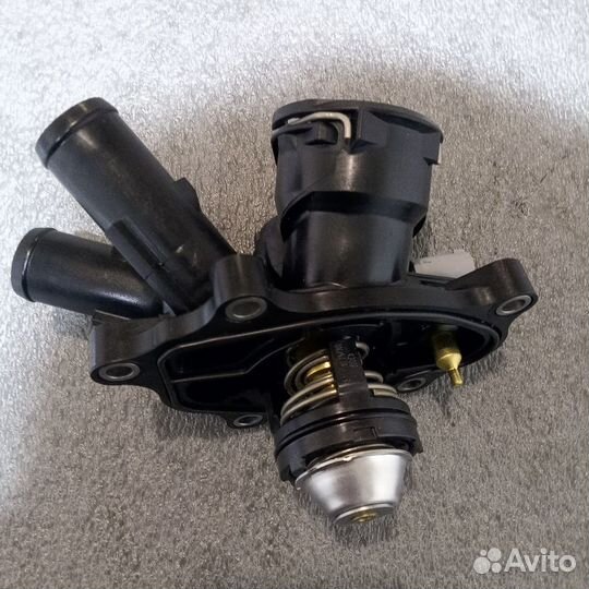 Термостат Мерседес а2712000315 мотор м271.820 GGI