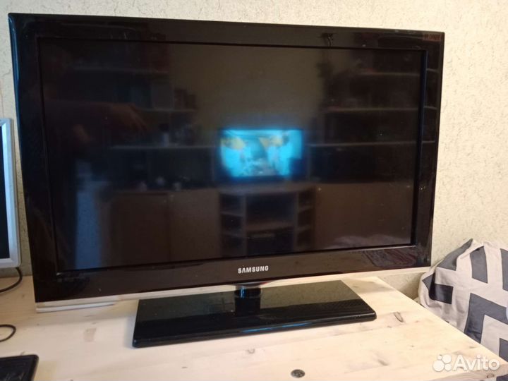 Телевизор samsung