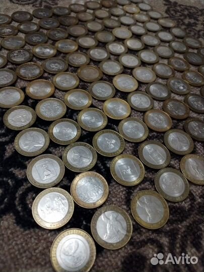 Монеты юбилейные 10 рубле