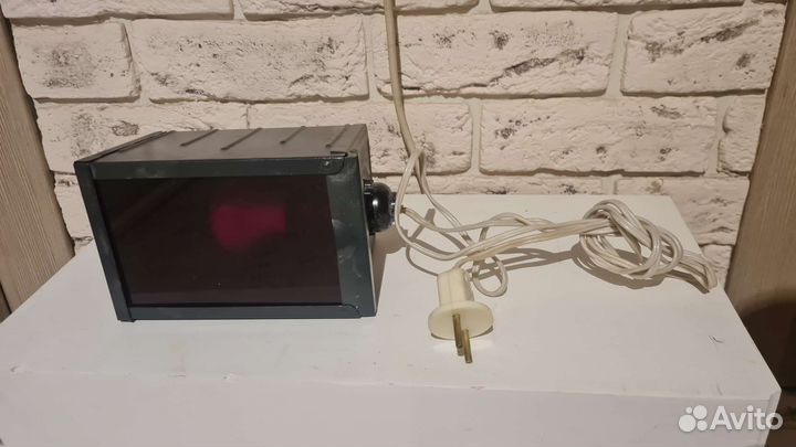 Красная фотолампа