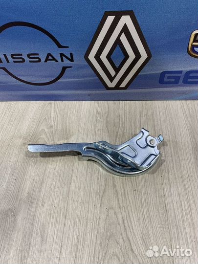 Петля капота KIA RIO 4 Лев