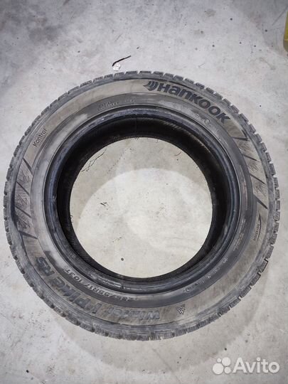 Hankook Winter I'Pike 235/55 R17