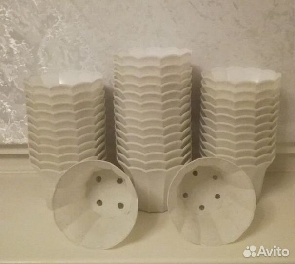 Горшок для цветов белый