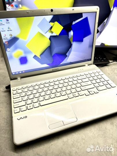 Мощный «Sony« i3 на SSD (4ядра/6 Gb)