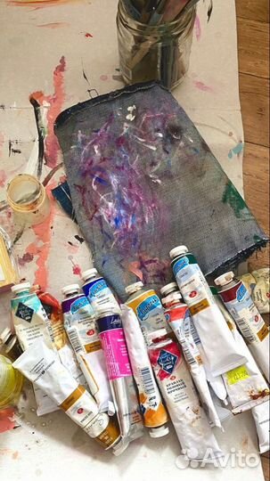 Краски и другие товары для художников и творчества