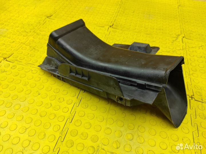 Воздуховод охлаждения тормозов правый Bmw 323I E46