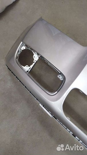 Бампер передний Skoda Fabia 2007-2010 серебристый