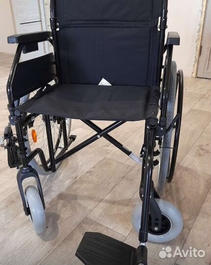Инвалидная коляска новая