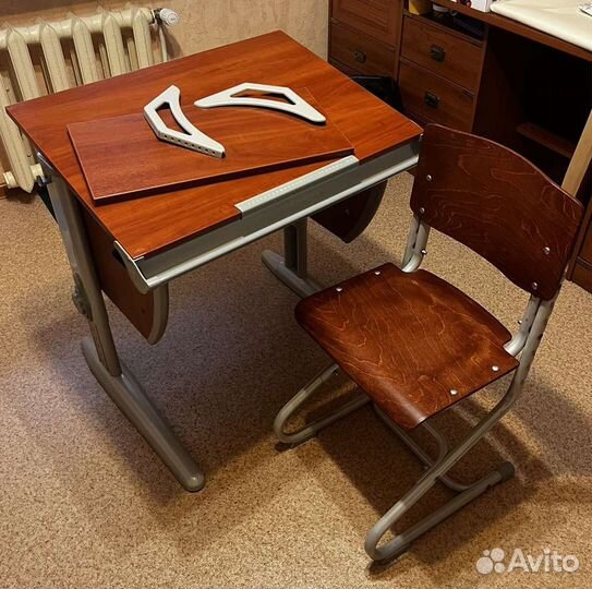 Растущая парта и стул деми