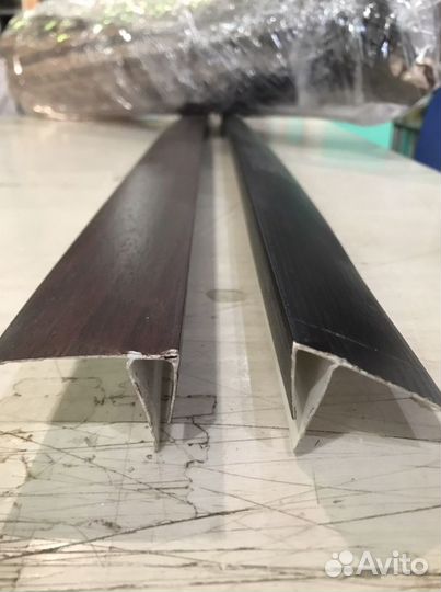 Подоконники, москитки, комплектующие для окон