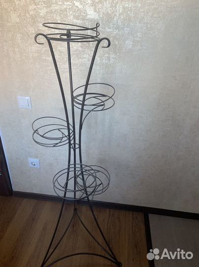 Стойка для цветов