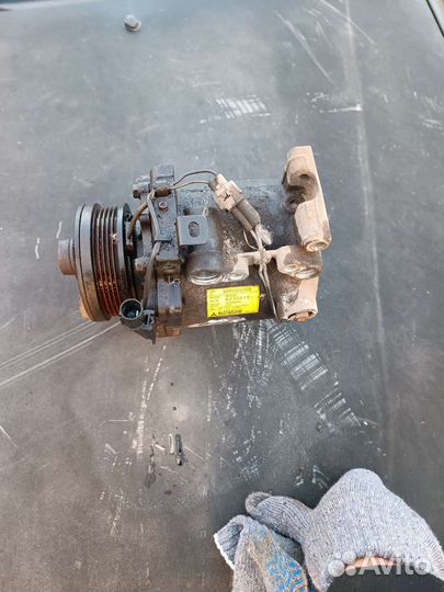 Компрессор кондиционера Mitsubishi galant 8 2.4