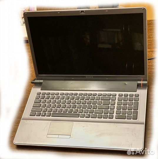 Шикарный ноутбук Sony 17.3'/4GB/120GB SSD+1TB HDD
