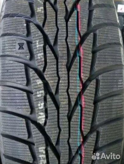 Kumho WinterCraft SUV Ice WS51 215/70 R16 100T