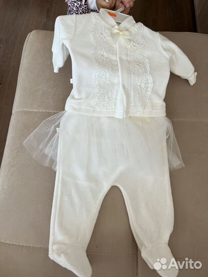 Комплект на выписку для девочки