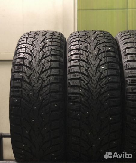 Toyo Observe G3-Ice 215/60 R17
