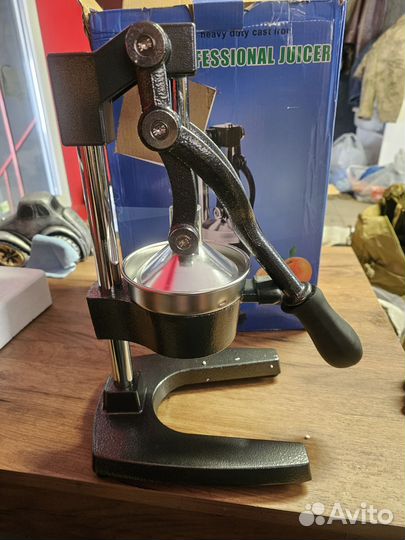 Соковыжималка пресс для цитрусовых и гранат