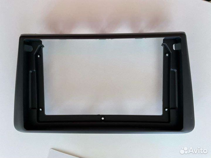 Рамка для 2 din магнитолы 9 дюймов skoda rapid