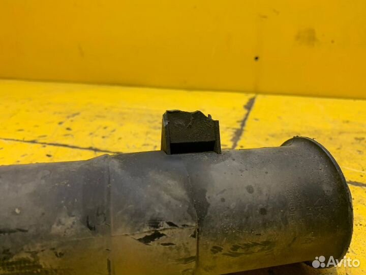 Патрубок воздушный Лада Гранта 2018-н.в