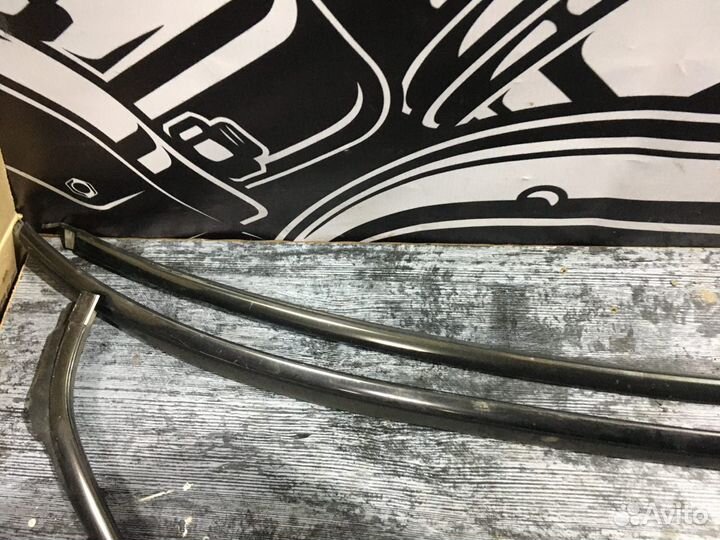 Молдинги заднего стекла Mercedes-Benz S-class W220