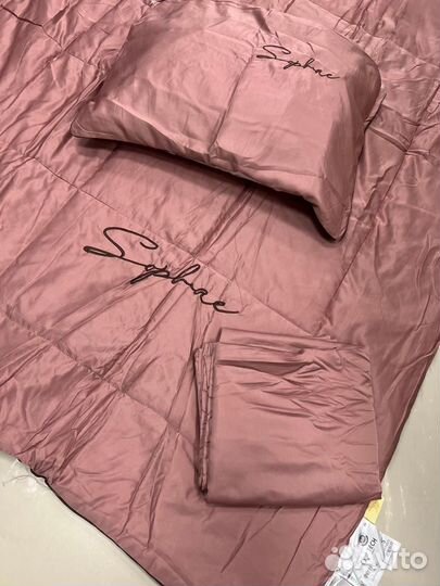 Постельное белье с готовым одеялом шелк