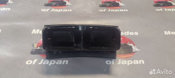 Центральный воздуховод w220 Mercedes-Benz