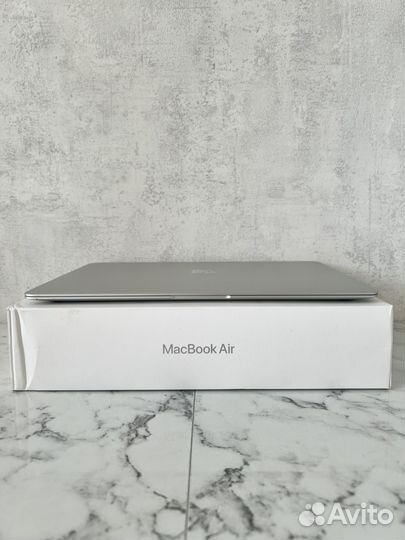 Apple macbook air 13 2020 m1