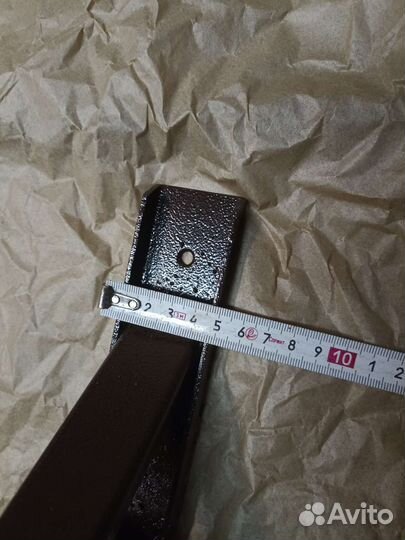 Уголки для полок