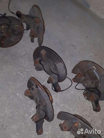 Передная ступица до рест. на мерседес 639