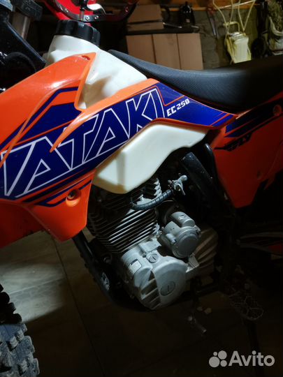Мотоцыкл эндуро ataki es 250