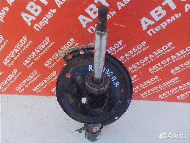 Амортизатор передний правый Lexus Rx 330 MCU35