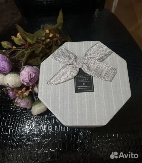 Коробка подарочная