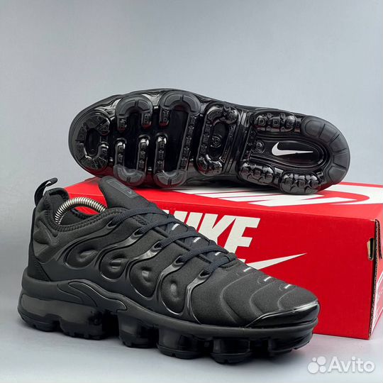 Черные Nike Vapormax Plus
