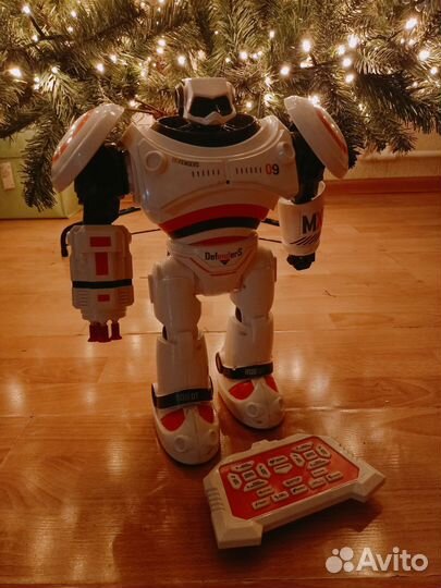 Робот радиоуправляемый
