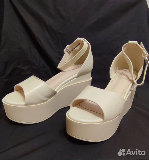 Босоножки женские 40 размер новые 10 см