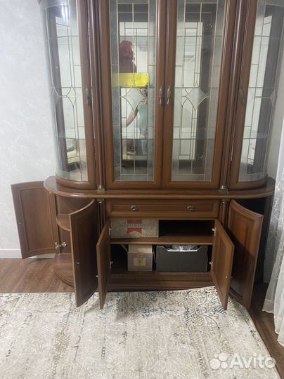 Буфеты и серванты
