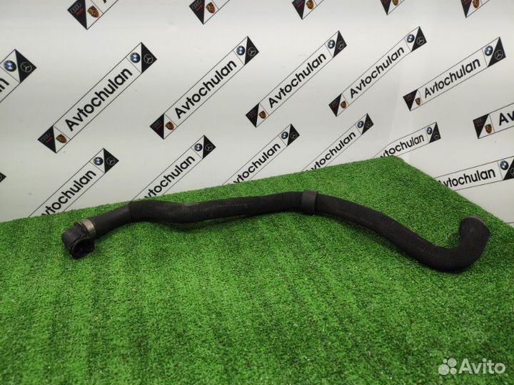 Патрубок системы охлаждения Mercedes-Benz