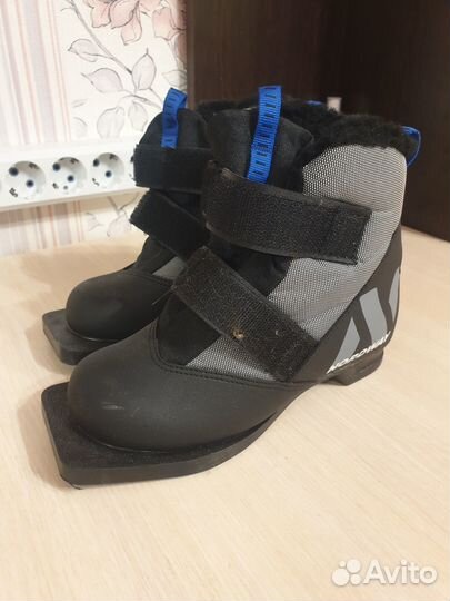 Ботинки детские для беговых лыж