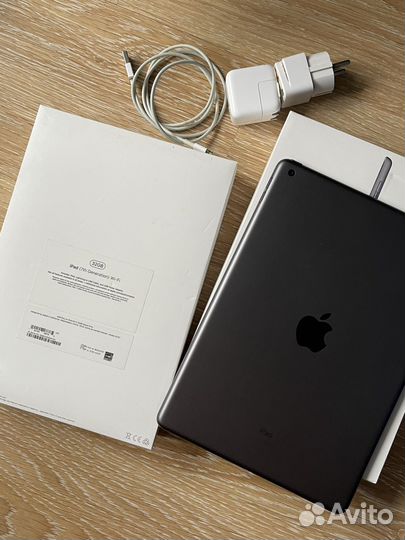 iPad 7 32gb + apple pencil 1 + чехол