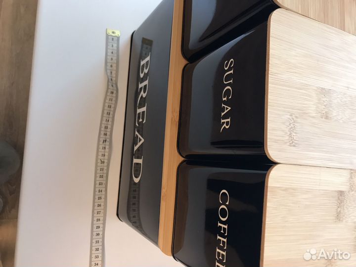 Набор хлебница и 3 банки